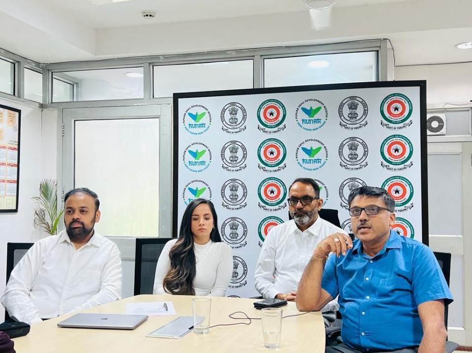 पंजाब कौशल विकास मिशन में ‘कॉल सैंटरों/बीपीओ इंडस्ट्री में करियर’ विषय पर प्रोग्राम करवाया